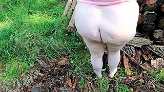 Tits and Pussy Slapping Right on Hikingway