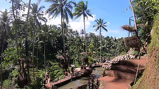 Big booty Thai girlfriend garden sex