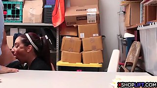 Teen thief and her angy stepmom got fucked in a threesome