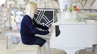 Sleazy harlot teenie Sammie Daniels riding her teachers knob