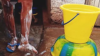 Bathing My Pregnant GF Outdoor, Dirty Environment Vibes
