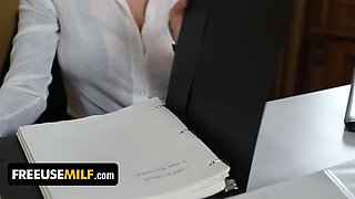 Chesty cougar boss suttin gets pounded fucking while interviewing the new fellow - freeuse milf