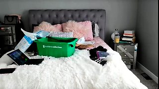 Lovely Blonde With Tight Pussy Masturbate Solo