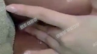 3432 Twitter Live After waxing and applying gel, I got sick and masturbated Korean Tele YOUB892