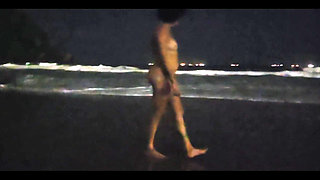 Hottie Walking Naked on the Beach, I Took Her to the Rocks and Fucked Her Until I Came Inside! See the Full Video on Sheer