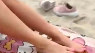 Sex Date With California Beach Babe Slimthick Vic
