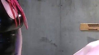 Emo chick loves to cum while getting whipped