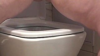 Old Dirty Hairy Pussy Pisses for Licking. Chubby MILF with Dirty Talk in the Toilet.