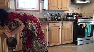 Turkish Stepmom Is Shocked When Her Stepson Licks His Own Cum Out of Her Pussy