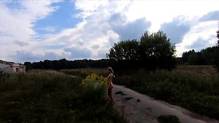 Exhibitionist Blonde Flashes in Ruins, Big Ass on Cam