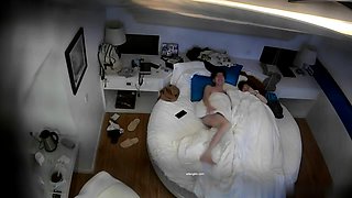 Amateur Hidden Cam with Dildo Wives