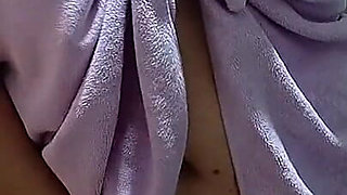 My Hot Mom Neighbor Seduces Me When She Comes Out of the Bathroom