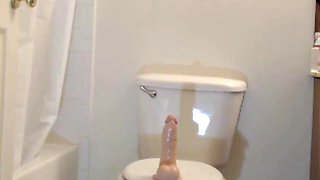 Nia in the bathroom 2: Big Ass, Amateur  Babe Porn