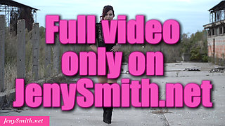 Jeny Smith teasing her butt and pussy outdoor