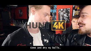 HUNT4K. Eat my pussy instead of strawberry cheesecake