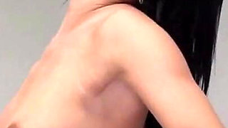 Anitta's breast whip