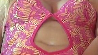 Pussy Clit Vibrator Fucks Blonde MILF Bitch!