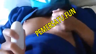 Made Wet by Boyfriend with Dildo