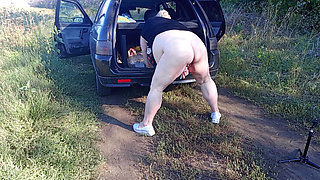 Neighbor Gets Lots of Orgasms with Squirting Outdoor