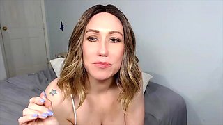 Hot Cam Babe with Big Tits: Solo, Big Boobs  Webcam Porn
