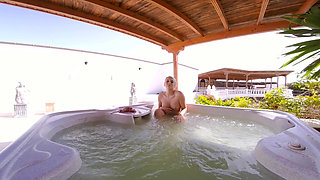 Chloe - Hot Tub Date