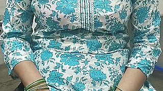 Beautiful Stepmom Fucked by Naughty Teen Boy