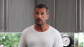 Gamer Girl Goes For The Better Dick With Manuel Ferrara, Rico Hernandez, Savvy Suxx - Brazzers