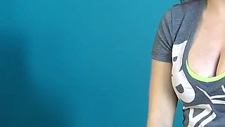Arm wrestle giantess