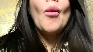 Webcam milf with breast milk live hardcore masturbate