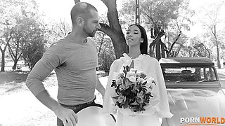 Cheating Bride To Be Lia Lin Gets Pussy Filled With Big Dick Photographer's Assistant GP2514