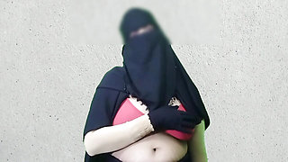 Indian beautiful housewife life story