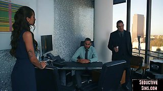 Cutie bigass babe cockriding her lover