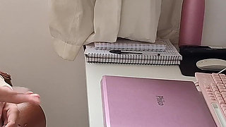 The Blind Woman Went to the Gynecologist Appointment.