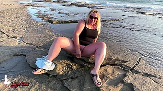 Lena Cox - Squirting Masturbation at the Beach