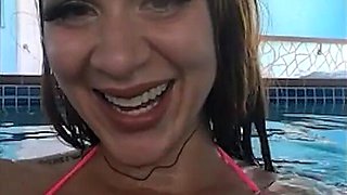 Raquel Sucks and Fucks Underwater in Pool