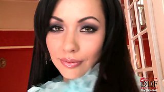 Glamorous newbies amazing butt