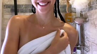 Izzy Green - Shower Dildo Fuck