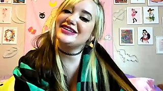 Amateur Blonde Teen Plays Solo with Toy Webcam Porn