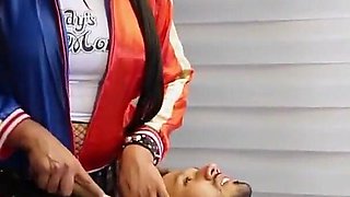 Nymphomaniac Harley Quinn Gets Horny and Fucks Batman