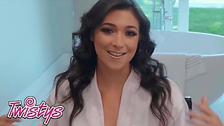 Jenna Foxx & Brooklyn Gray Hot Lesbian Action - Pussy Licking & Fingering to Orgasm