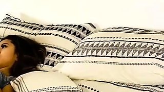 Amateur asian enjoys hardcore fuck in france