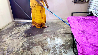 Bhabhi ko kichen me chooda