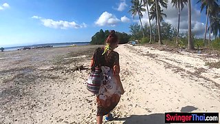 Public beach intercourse with Asian girlfriend