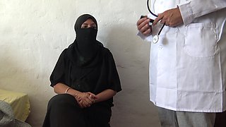 This Turkish Muslim Granny Is Shocked! Doctor Pulls Out His Big Cock