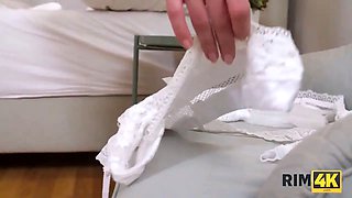 Rim4k. chick cant wait wedding night so why has xxx in the morning