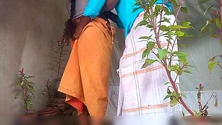 Big Cock Blowjob with Indian Aunty