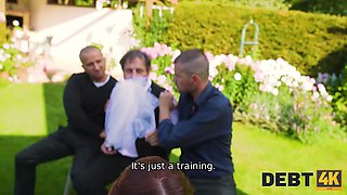 Debt4k. collecting the brides vulva