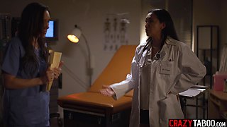 Panic nurse asked doctor for the help