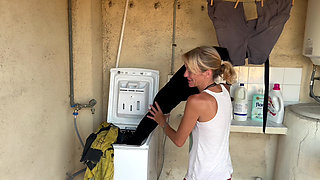 Accidental Sex with the Neighbor - Two Orgasms in the Washing Machine, Cum Inside Me!!!