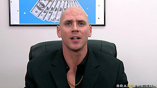 Goldfinger My Pussy With Johnny Sins, Kimber Kay - Brazzers